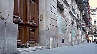 Dorcel Club : Clea Gaultier Est Suivie Par Un Etranger