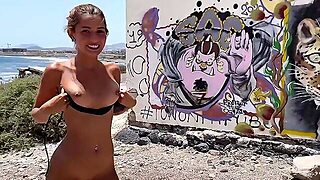 Amateur Girls Voyeur Penetrating In Public Pl