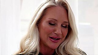 Nuru Massage - Foreign Student Fuck With His New Hot Canadian Roommate French Subtitles