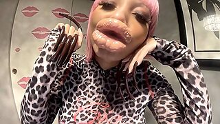 Rubydolllipzs Pov Naughty Nude Kisses