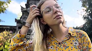 Japonesa novinha de quatro levando muita pica - Why You Need Some T��‍��Rture !